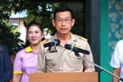 นายกแป๊ะ เปิดศูนย์เรียนรู้ผู้สูงวัยต้นแบบ เพื่อเสริมสร้างการ ... Image 1