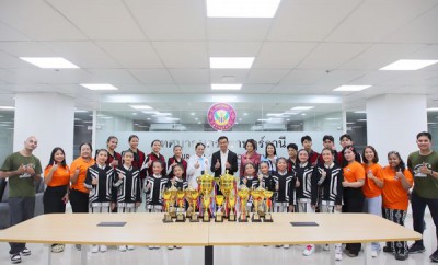 เด็กเก่งสุราษฎร์ธานี ตอกย้ำความเป็นที่สุดของสนามแข่งขันเชียร ... รูปภาพ 1