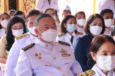 เทศบาลนครสุราษฎร์ธานี ร่วมพิธีถวายผ้าพระกฐินพระราชทานประจำปี ... รูปภาพ 1