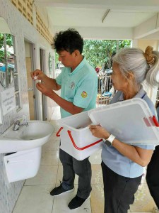 เทศบาลออกตรวจจุดเฝ้าระวังคุณภาพน้ำประปาในพื้นที่ รูปภาพ 1