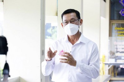ทำสื่อประชาสัมพันธ์การลงทะเบียนจองวัคซีนกับเทศบาลนครสุราษฎร์ ... Image 1