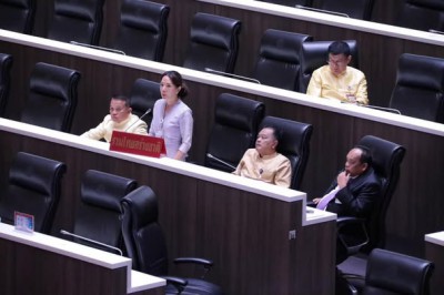 เทศบาลนครสุราษฎร์ธานี ขอขอบคุณ นางสาวกานสินี โอภาสรังสรรค์ ส ... Image 1