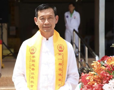 นายกแป๊ะ ร่วมงานมหากุศล โปรดวิญญาณ โปรยทานอุทิศส่วนบุญ Image 1