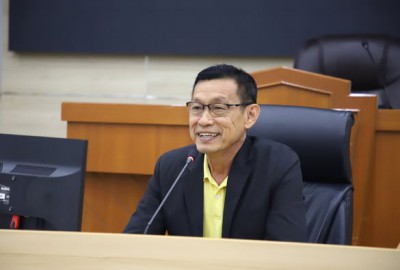 เทศบาลนครสุราษฎร์ธานี ต้อนรับผู้ผ่านการสรรหาให้ดำรงตำแหน่งสา ... Image 1