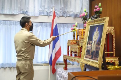 ประชุมสภาเทศบาลนครสุราษฎร์ธานี สมัยสามัญ สมัยที่ 4 ประจำปี 2 ... รูปภาพ 1