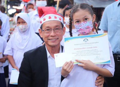 นายกฯประธานมอบวุฒิบัตรและทุนการศึกษาจัดโดยชมรมผู้ประกอบการแผ ... รูปภาพ 1