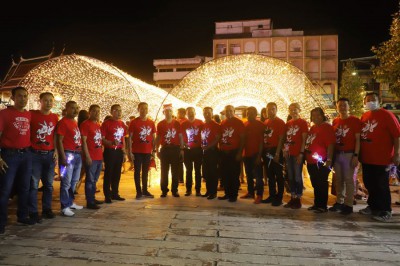เทศบาลนครสุราษฎร์ธานี เปิดงานกิจกรรม”สวนเรืองแสง (Flowers of ... รูปภาพ 1