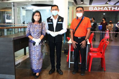 บรรยากาศการบริการฉีดวัคซีน "Pfizer" ให้กับนักเรียนชั้นป.4 ณ  ... Image 1