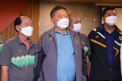 ส่งนักกีฬาและผู้ควบคุมทีมตัวแทนจังหวัดสุราษฎร์ธานี รูปภาพ 1