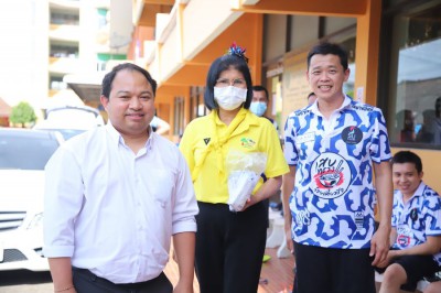 ร่วมแข่งขันกีฬาฟุตซอลเชื่อมสัมพันธ์ สุขสันต์ ส่งท้ายปี ท.๔ รูปภาพ 1
